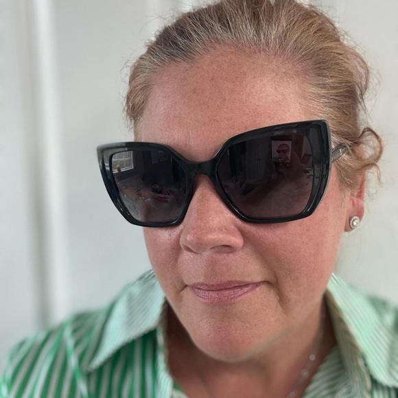 Dolce and Gabbana Brand New Sunglasses - GORGEOUS - Picture 6 of 8